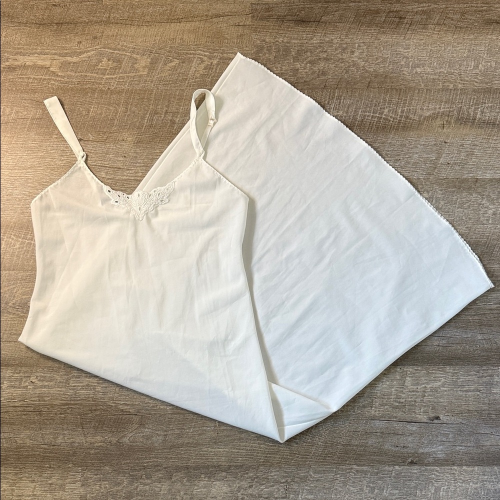 Vanity Fair Vintage Elegant Cream Slip Dress Size 34 32